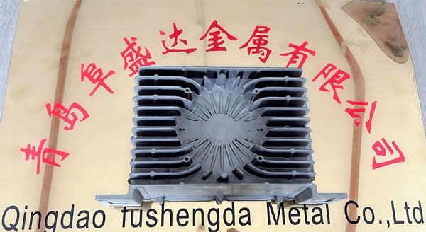 新能源（yuán）汽車充電器（qì）散熱器
