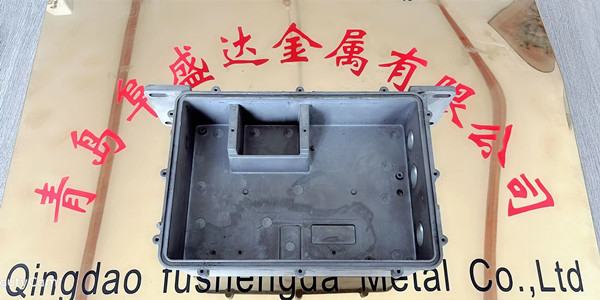 新能源汽車（chē）充電器散熱器